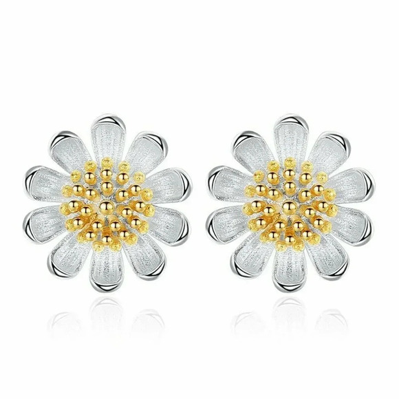 Jewelry - 925 Sterling Silver Daisy Flower Stud Earrings